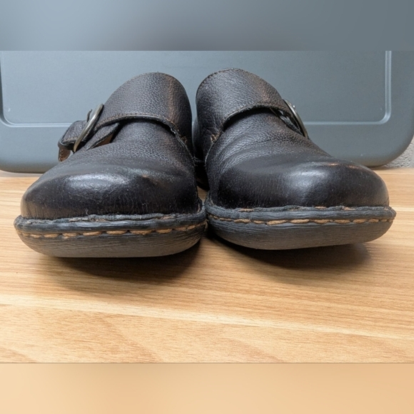 Boc Born Concept women's size 9 black leather slip ons - Picture 6 of 12